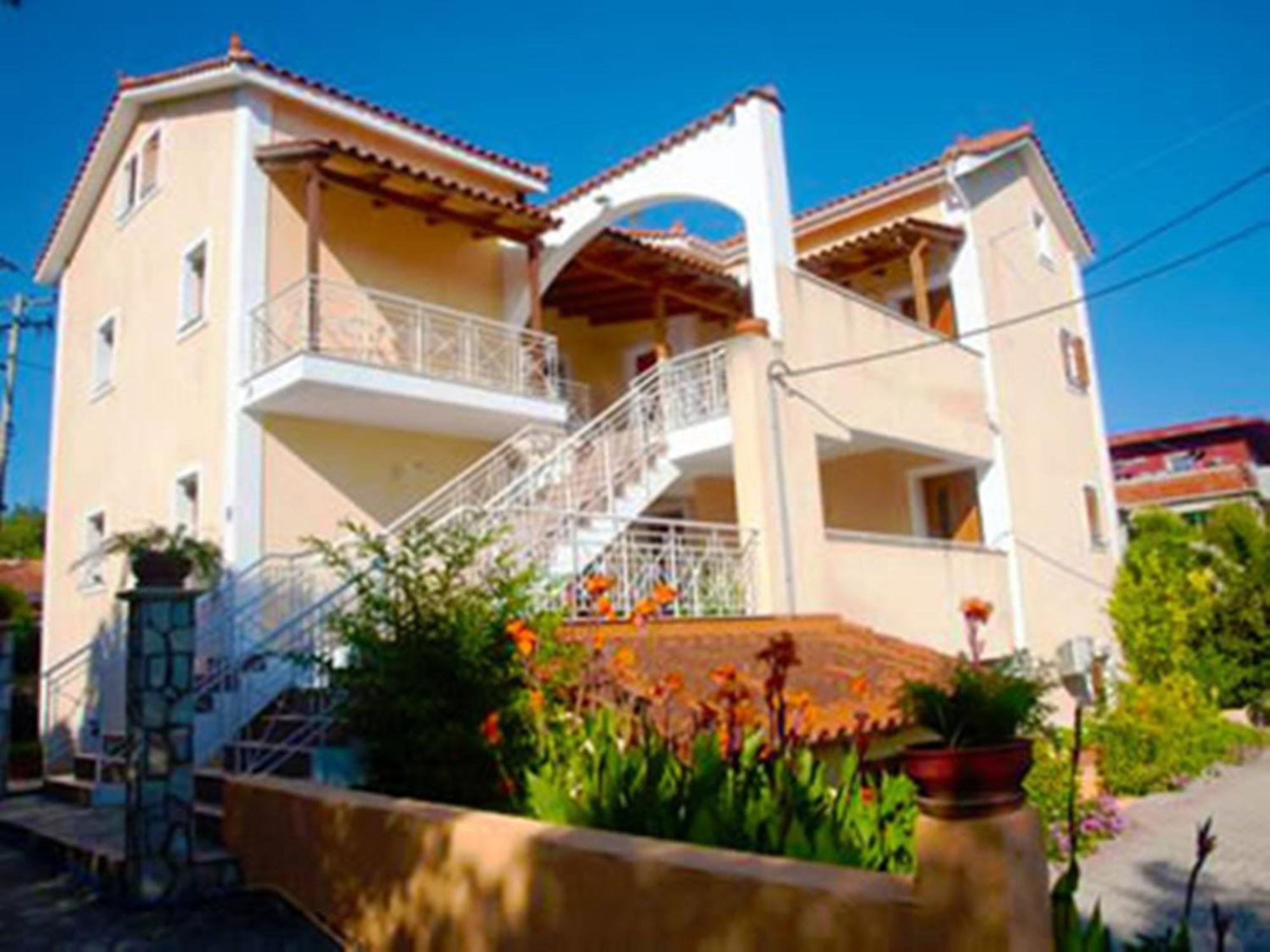 Marketos Apartments Свороната Екстериор снимка