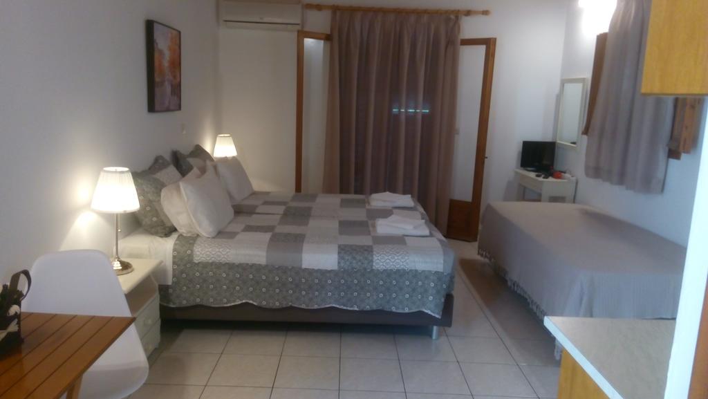 Marketos Apartments Свороната Екстериор снимка