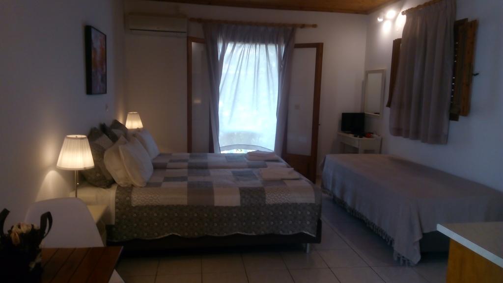 Marketos Apartments Свороната Екстериор снимка