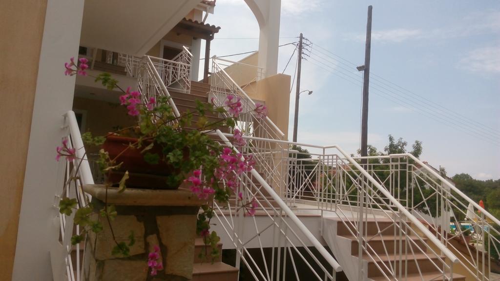 Marketos Apartments Свороната Екстериор снимка