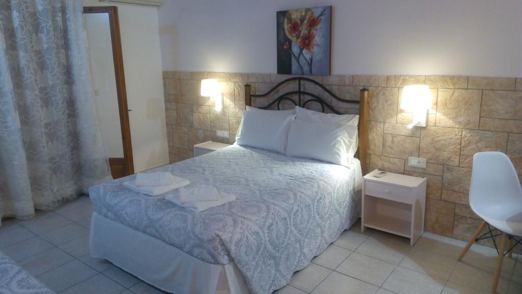 Marketos Apartments Свороната Екстериор снимка