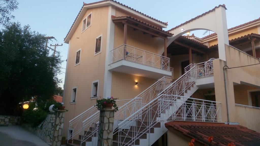 Marketos Apartments Свороната Екстериор снимка
